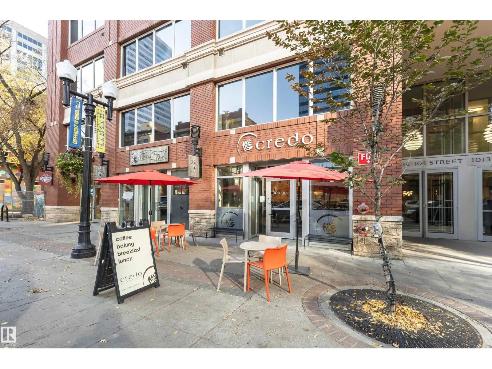 #1804 10136 104 ST NW