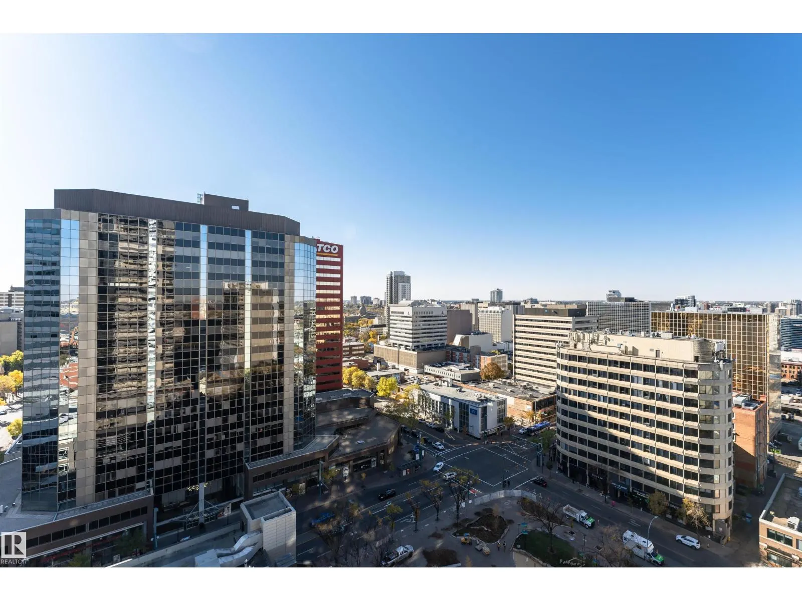 #1804 10136 104 ST NW