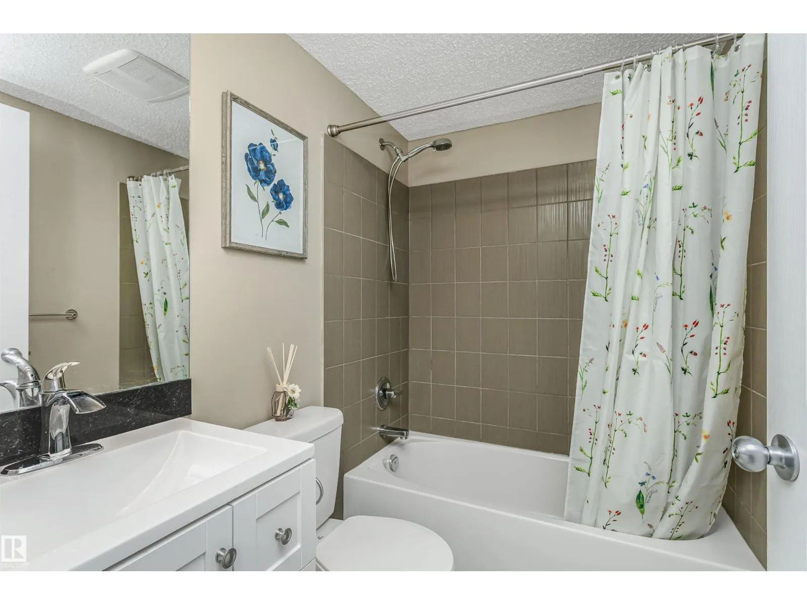 #303 11820 22 AV SW
