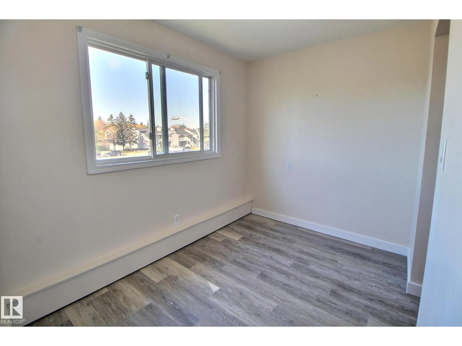 #304 7203 171 ST NW