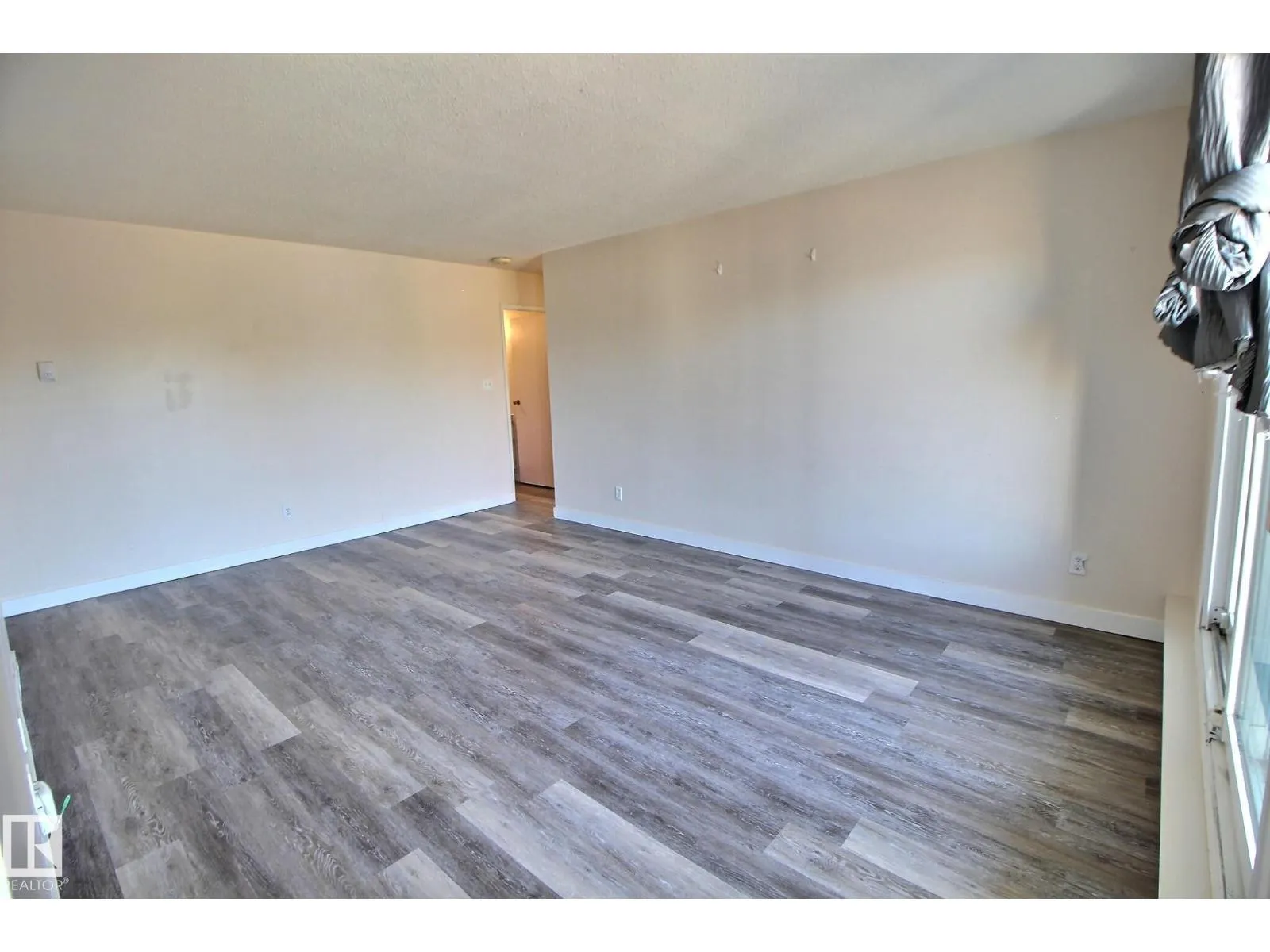 #304 7203 171 ST NW