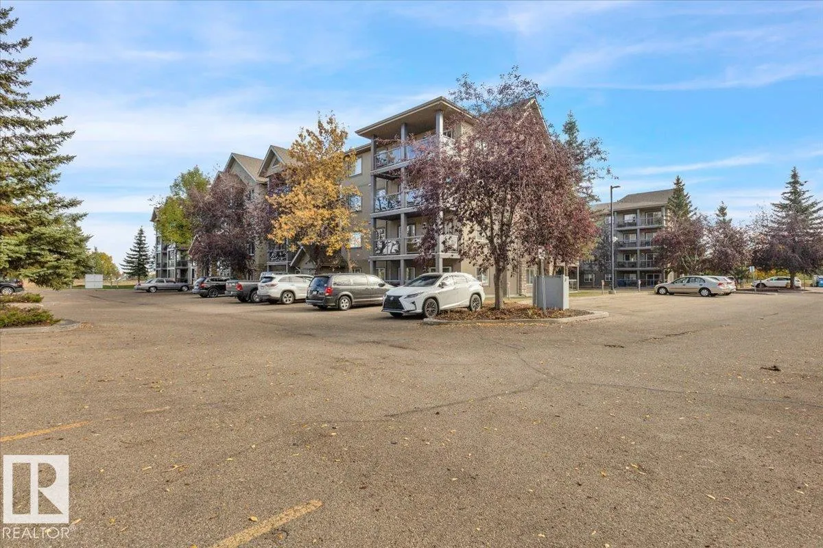 #301 279 SUDER GREENS DR NW