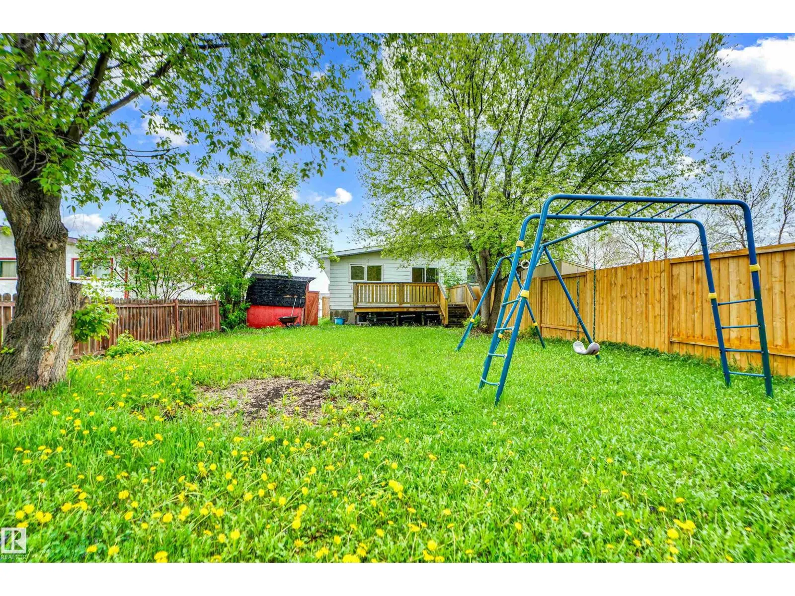 3806 85 ST NW