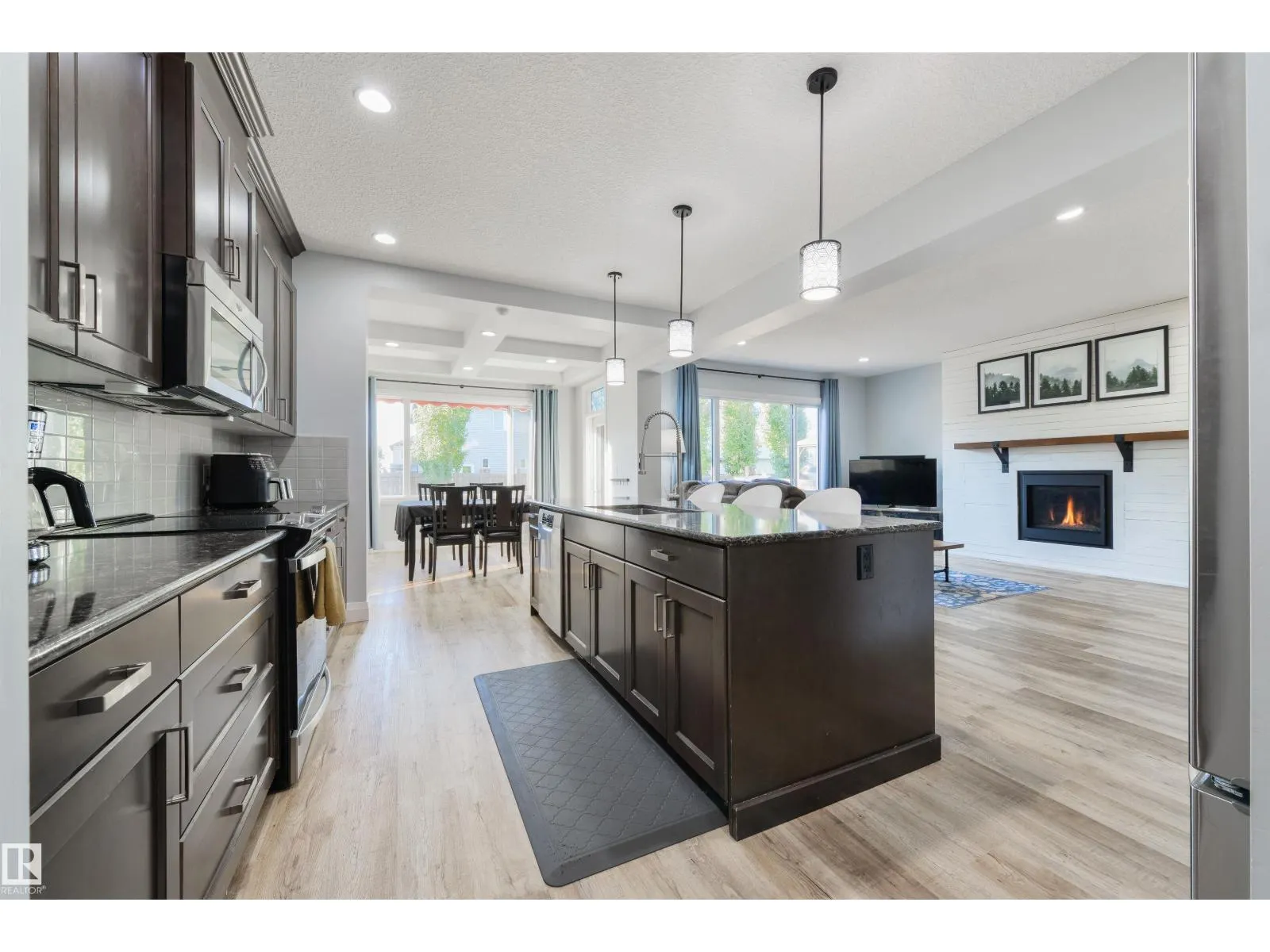 1024 SOUTH CREEK WD