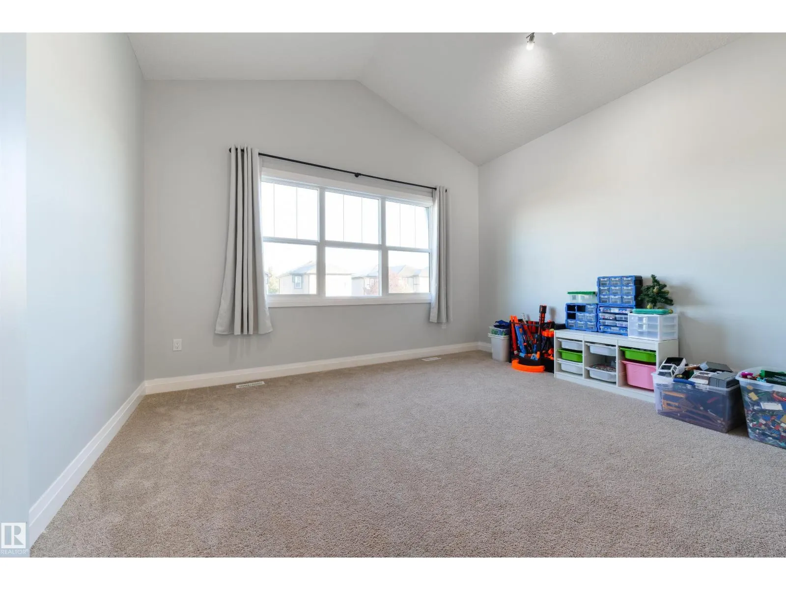 1024 SOUTH CREEK WD