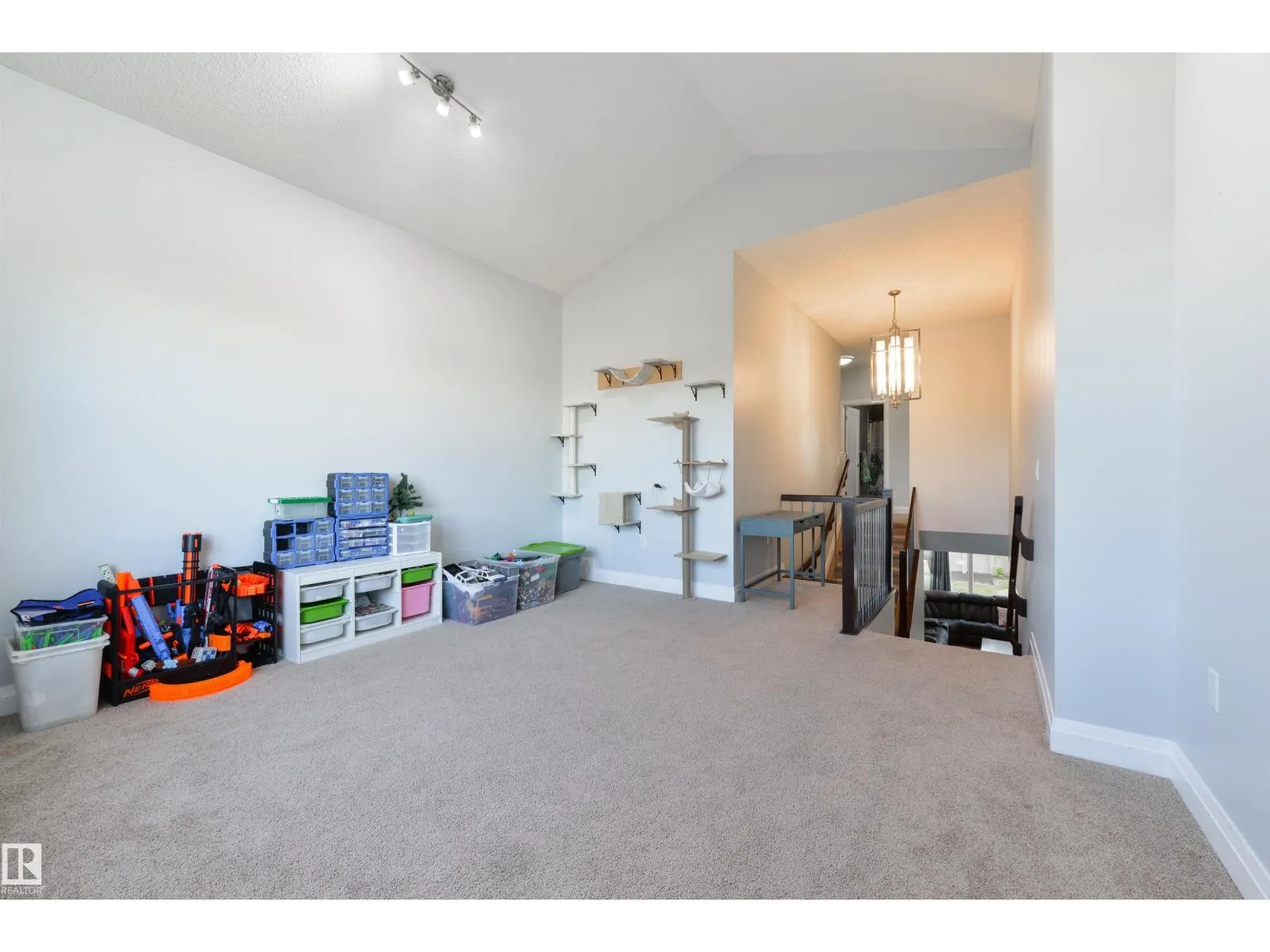 1024 SOUTH CREEK WD