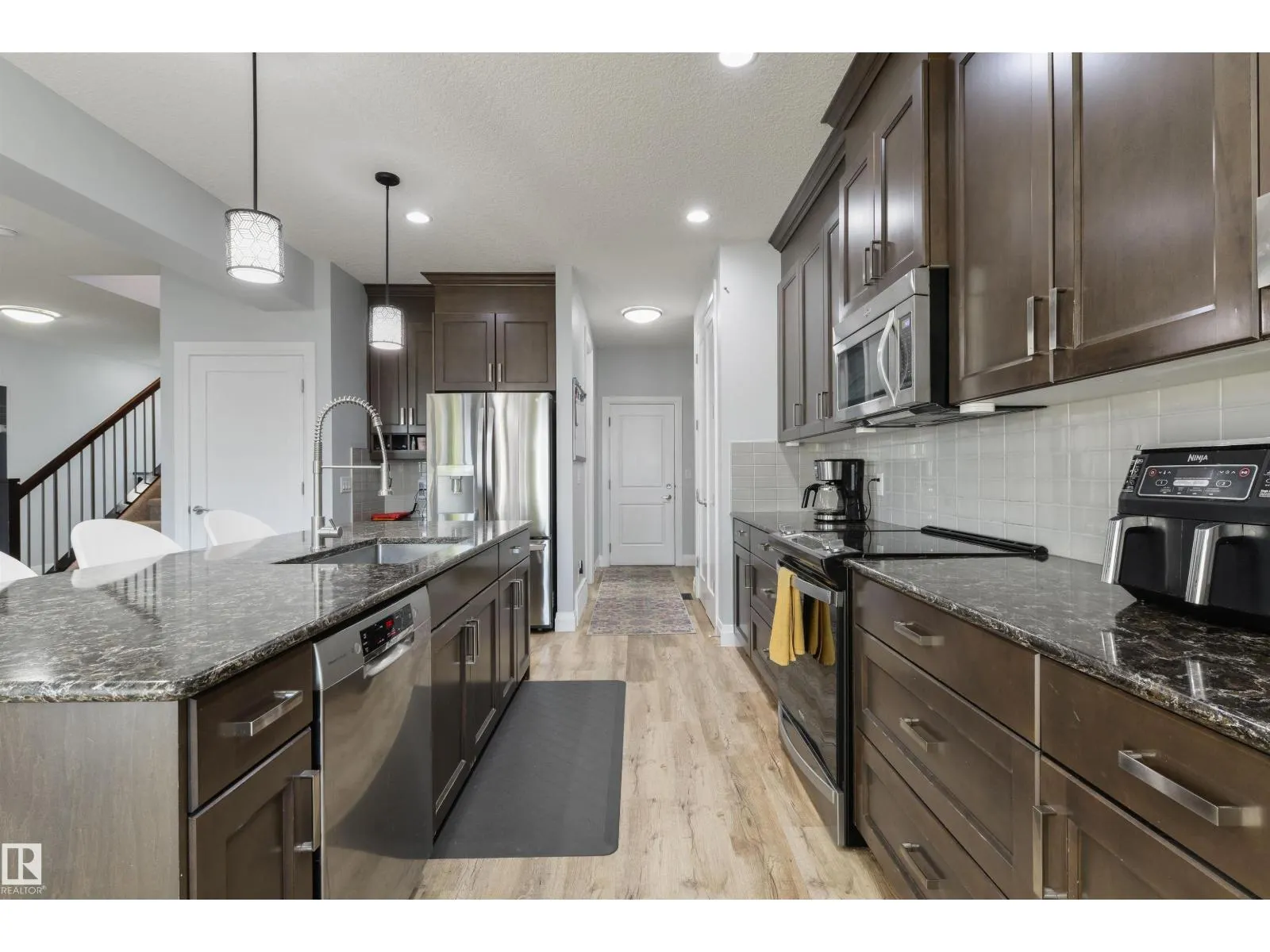 1024 SOUTH CREEK WD
