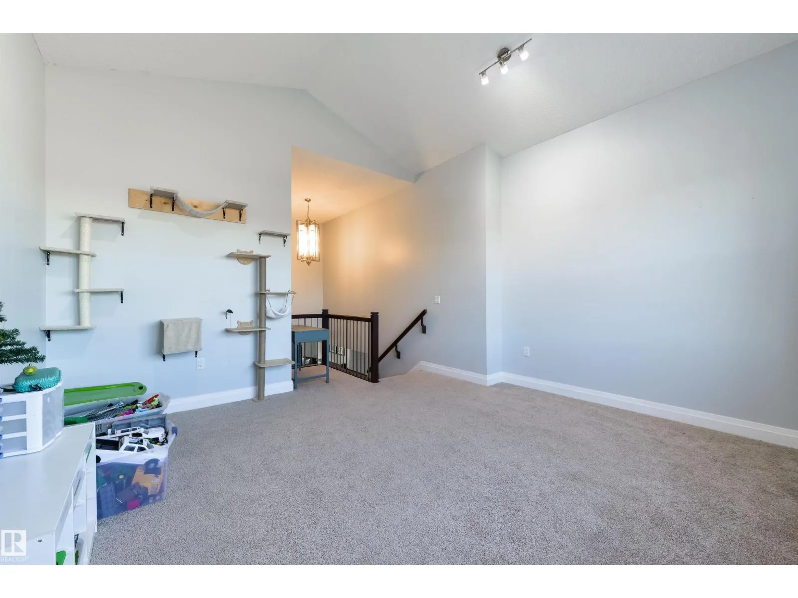 1024 SOUTH CREEK WD