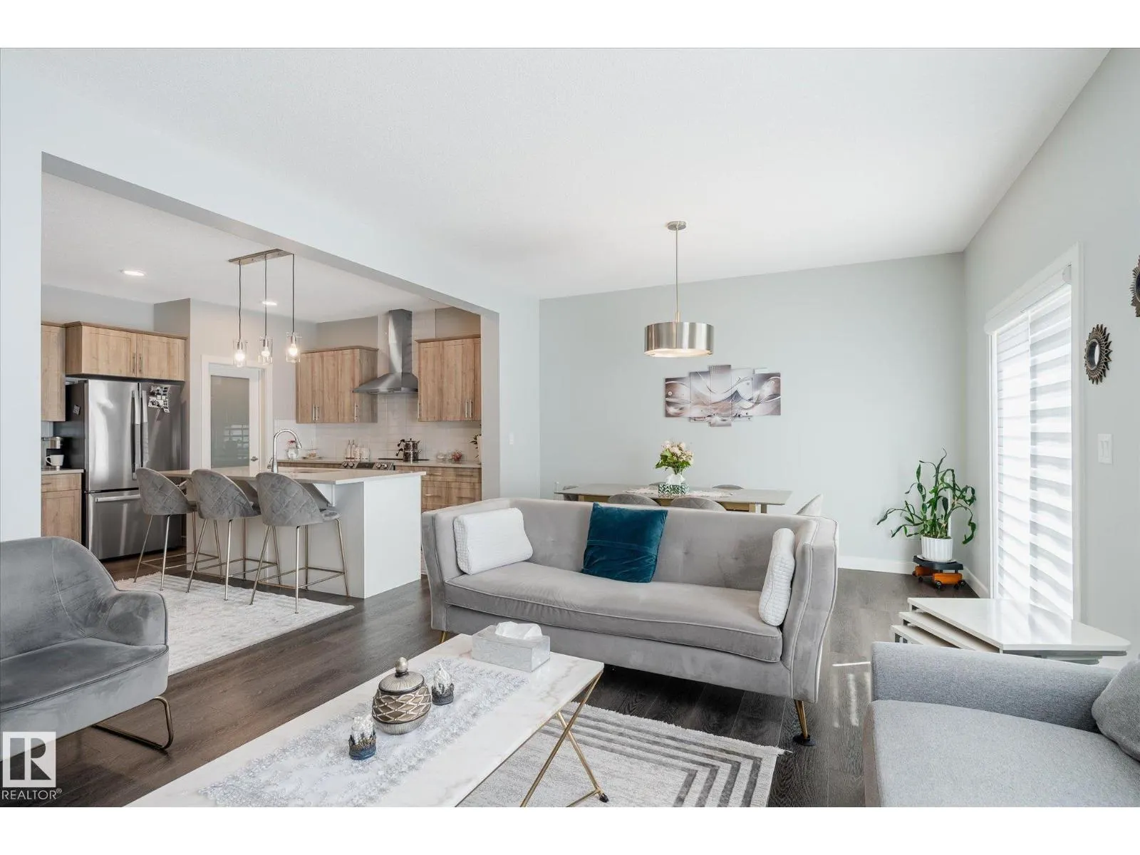 22143 80 AV NW