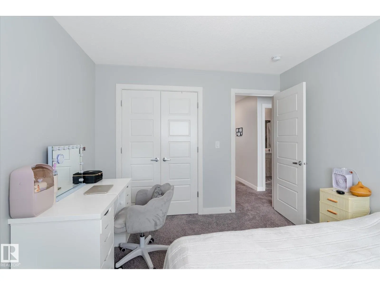 22143 80 AV NW