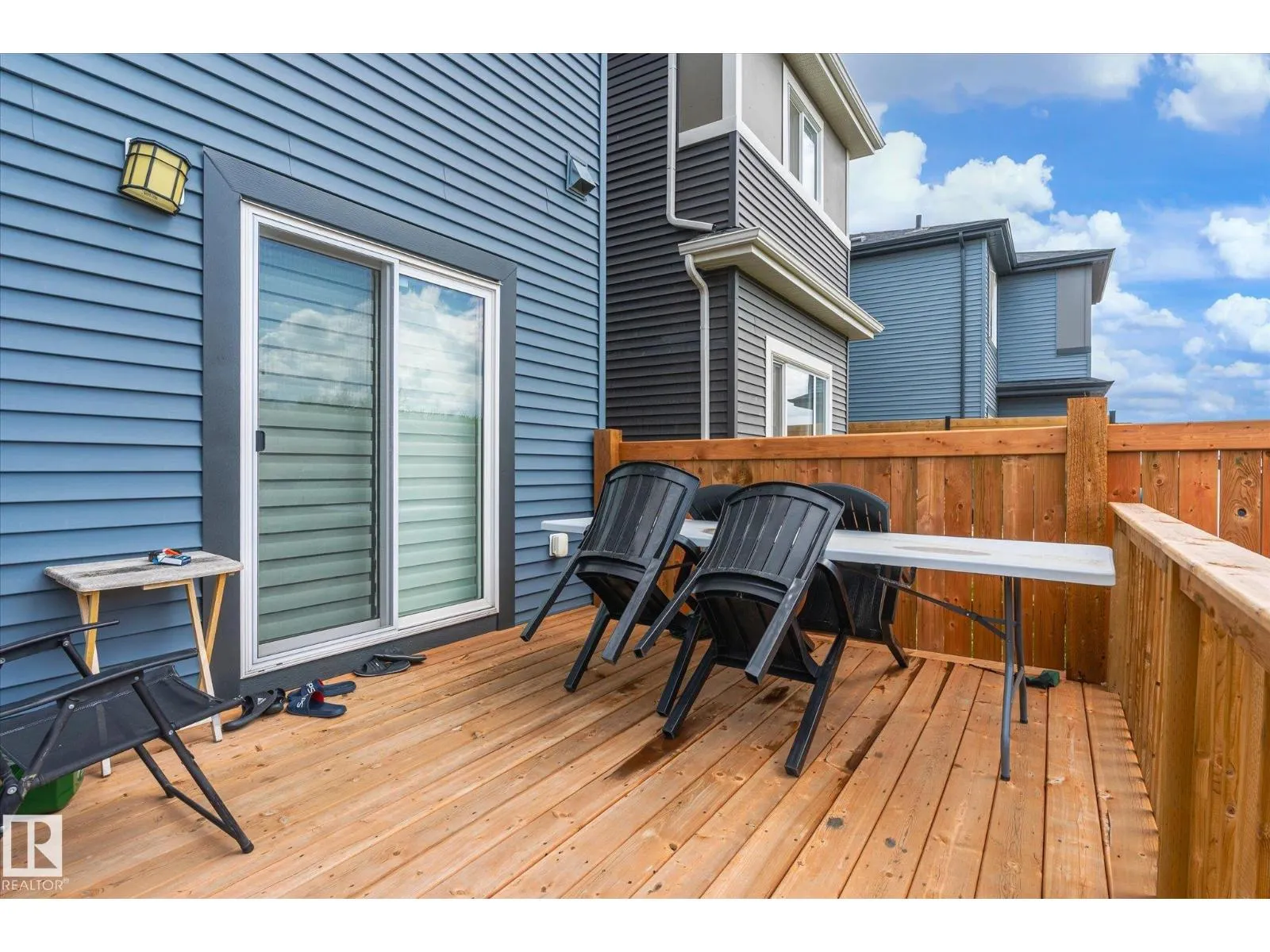22143 80 AV NW