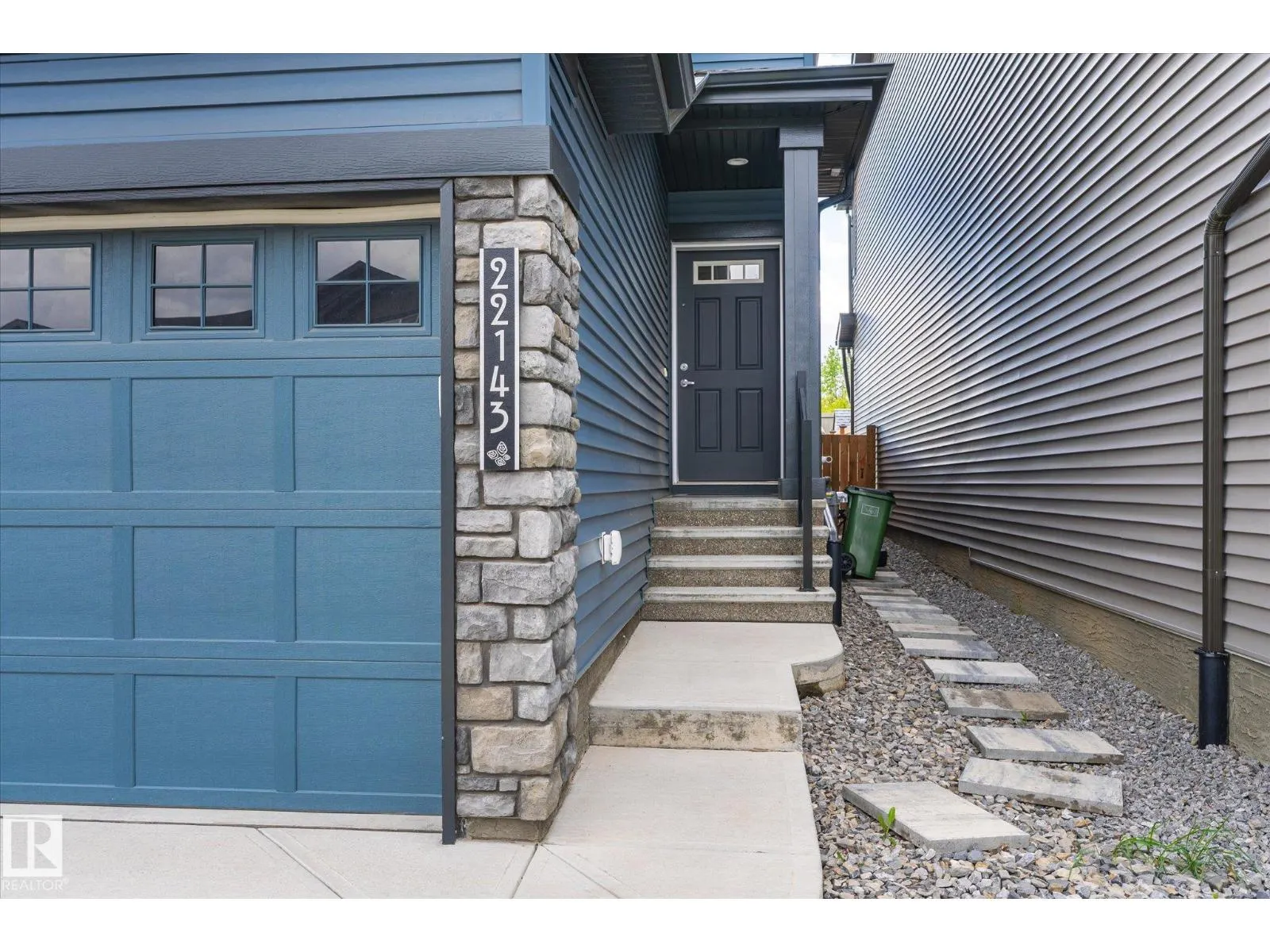 22143 80 AV NW