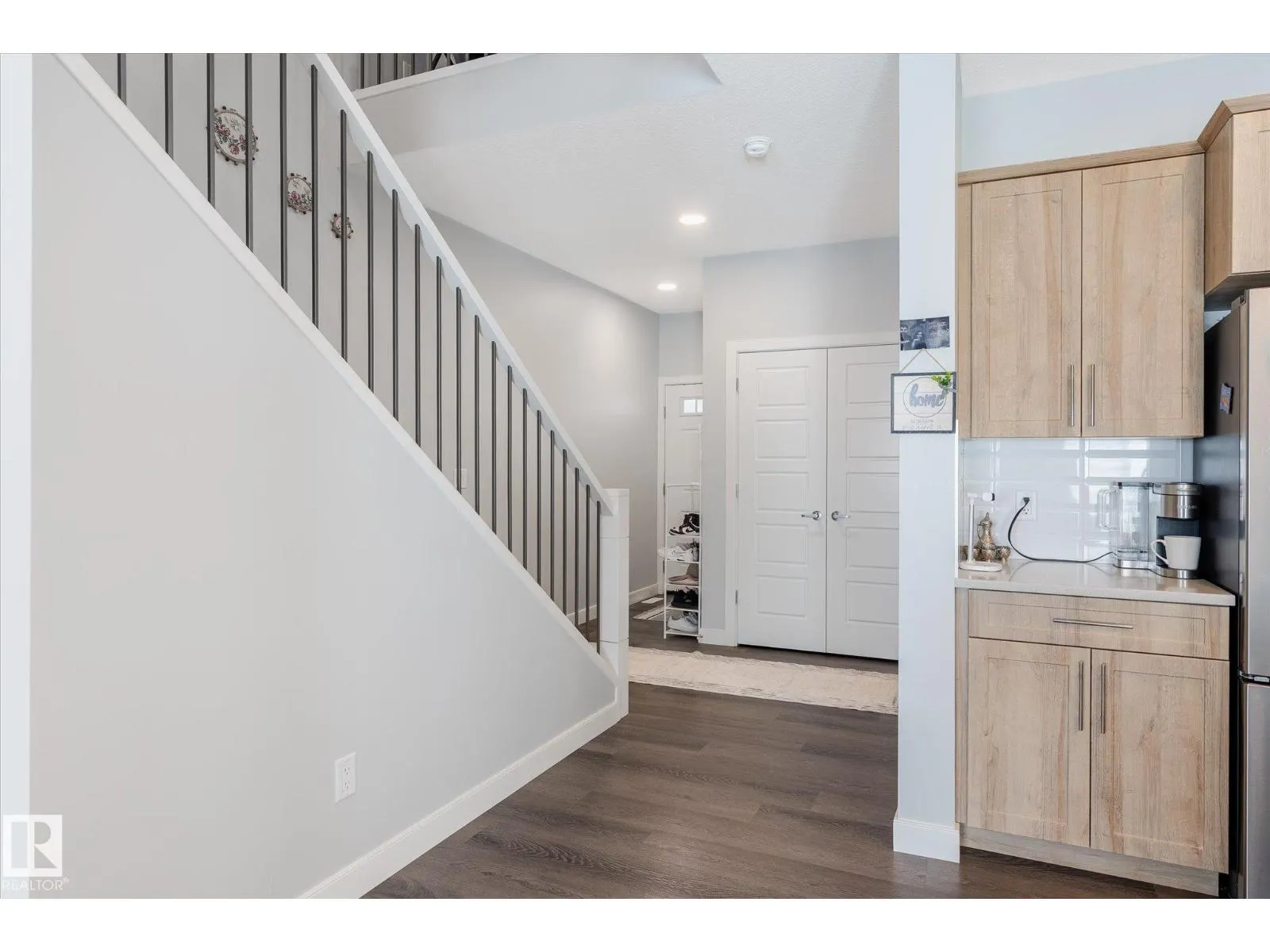 22143 80 AV NW