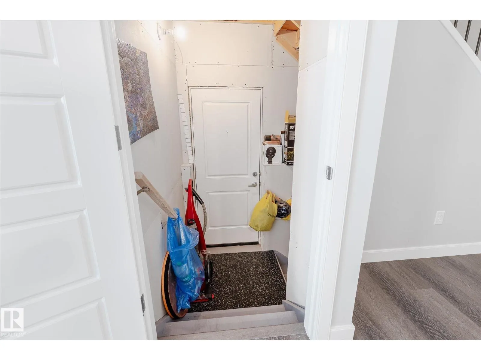 22143 80 AV NW