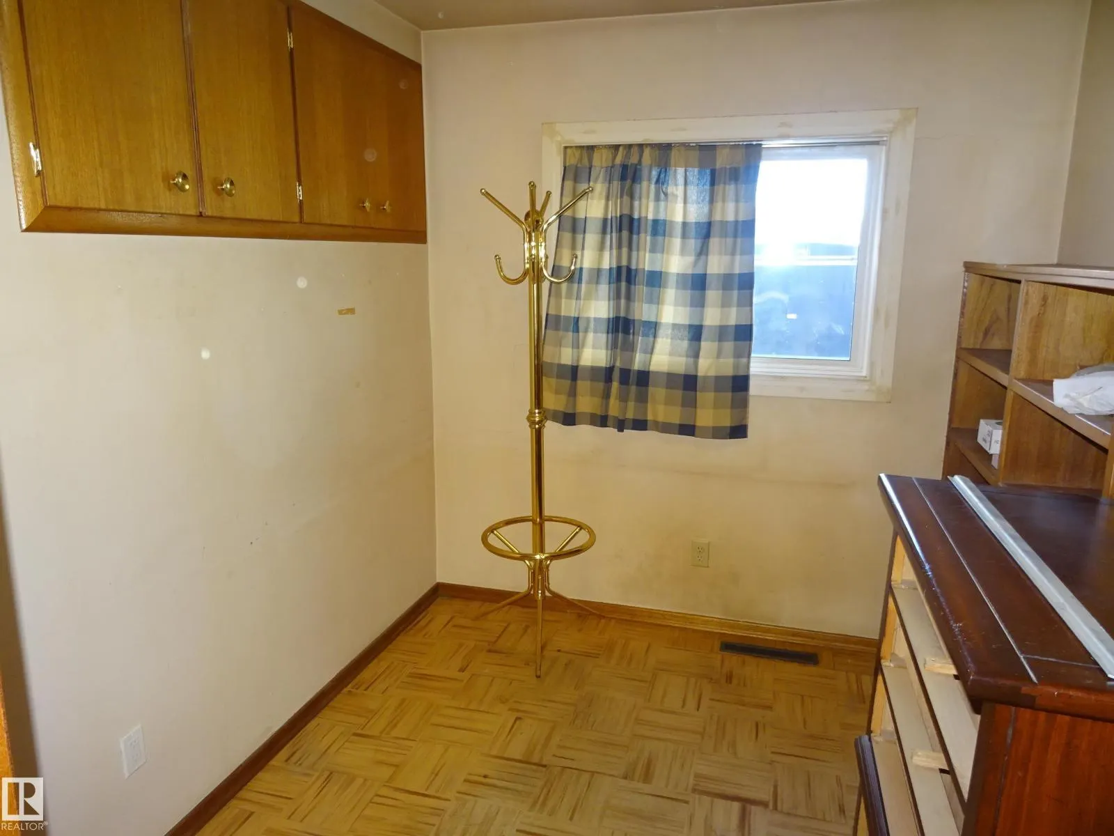 5036 52 ST