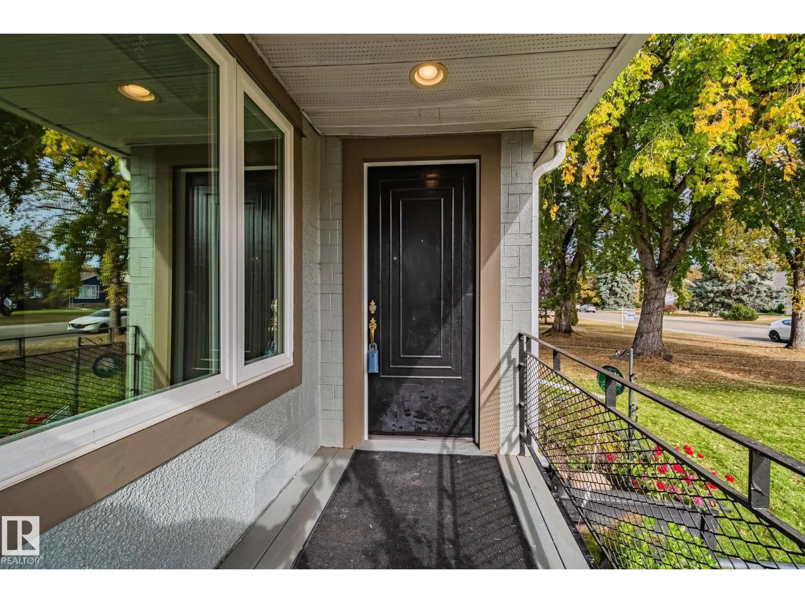 10950 117 ST NW