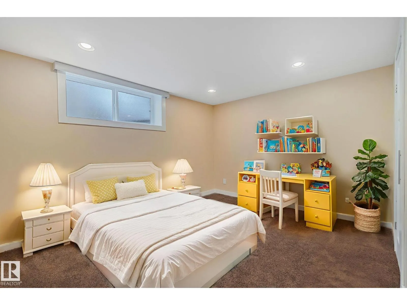10950 117 ST NW