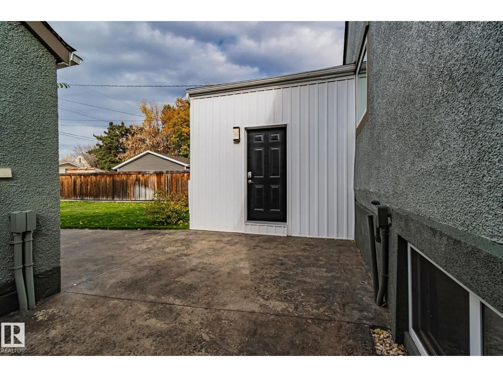 10950 117 ST NW
