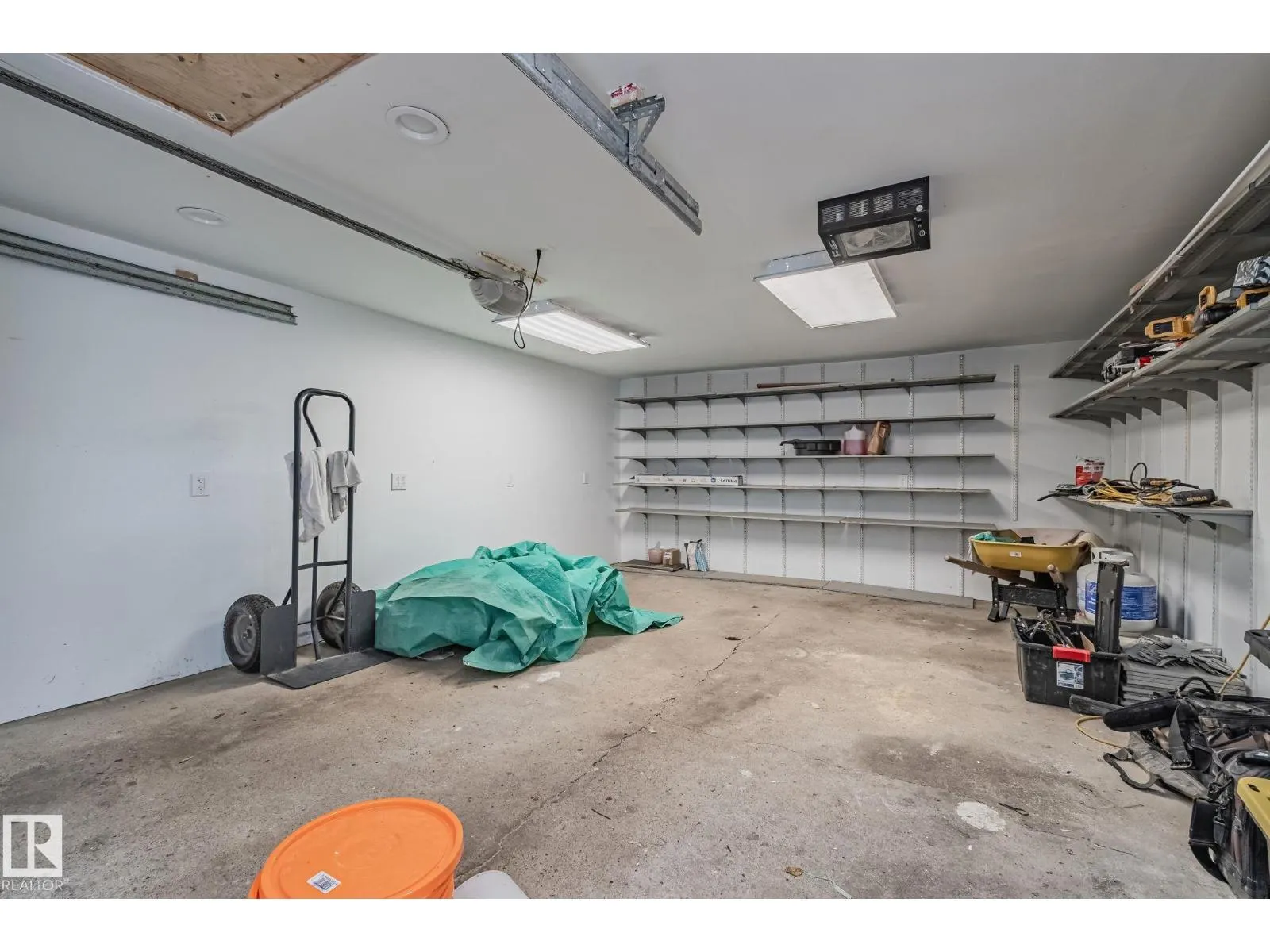 10950 117 ST NW