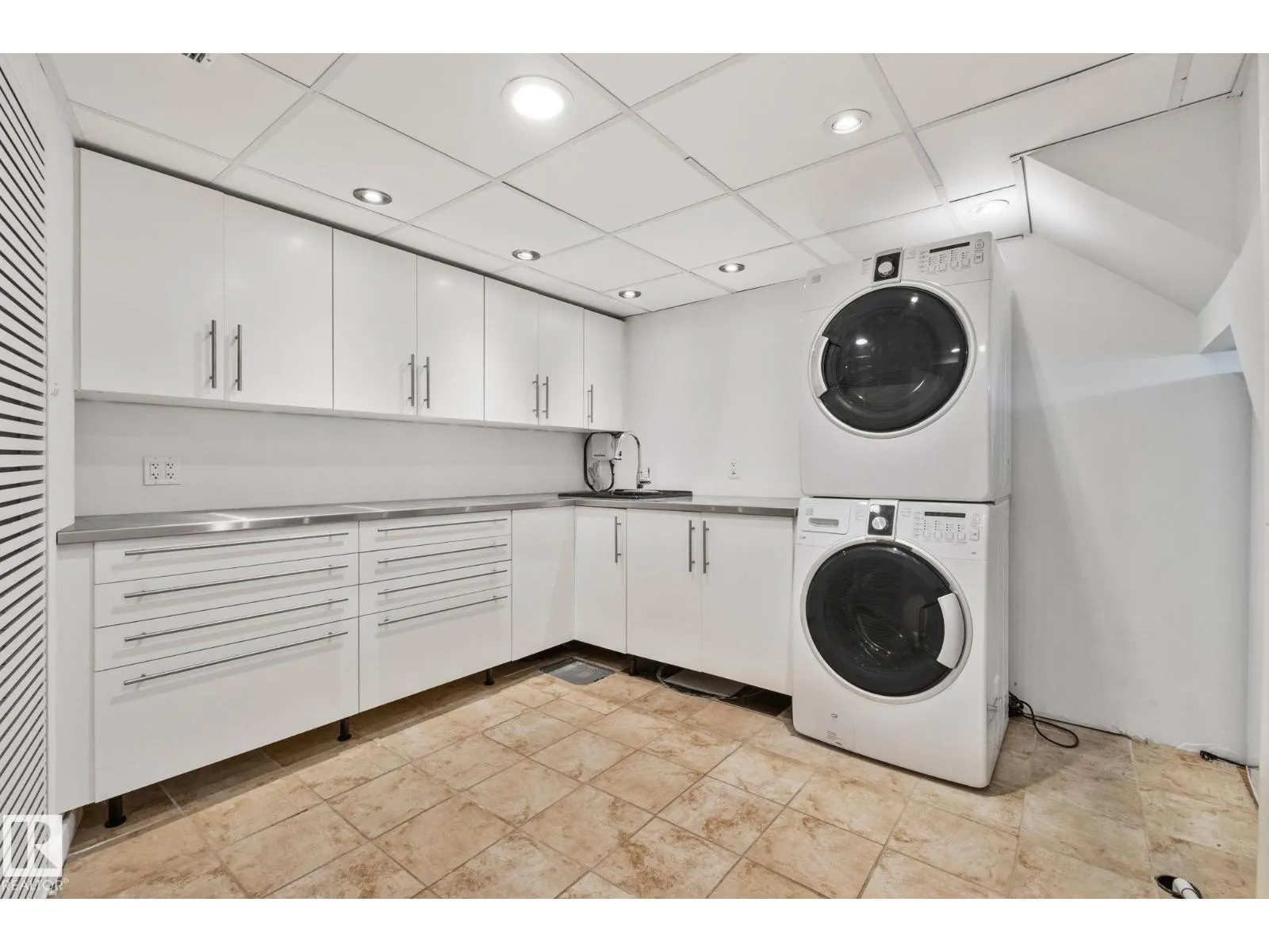 10950 117 ST NW