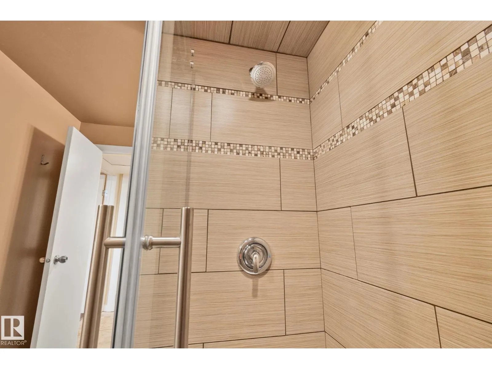 10950 117 ST NW
