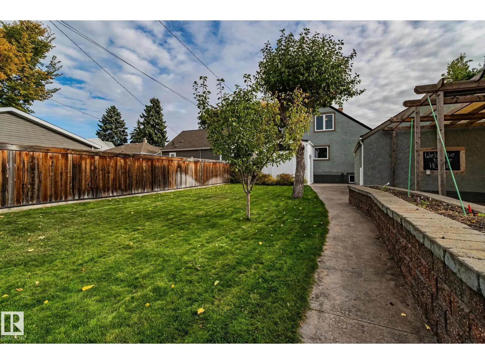 10950 117 ST NW