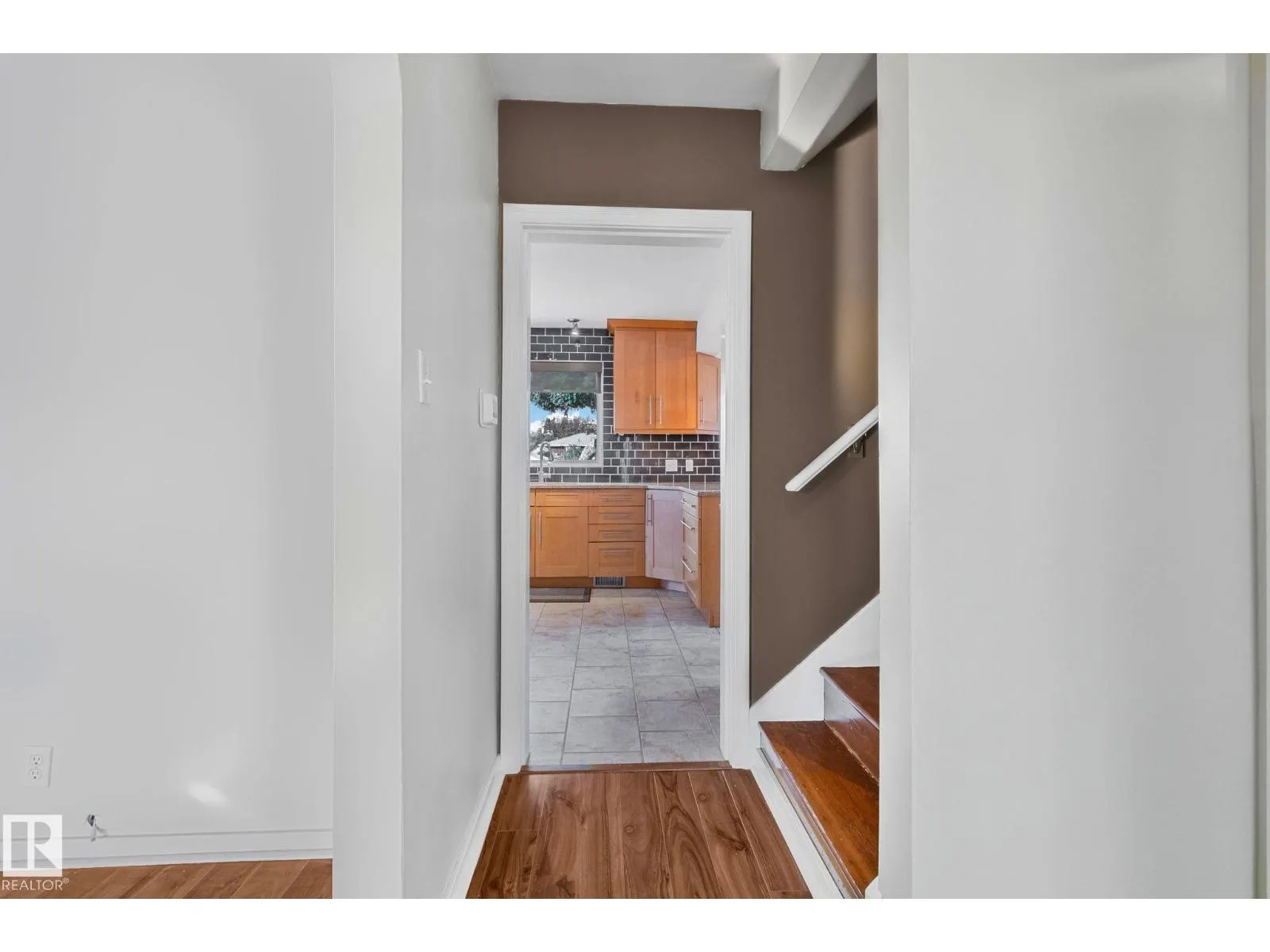 10950 117 ST NW