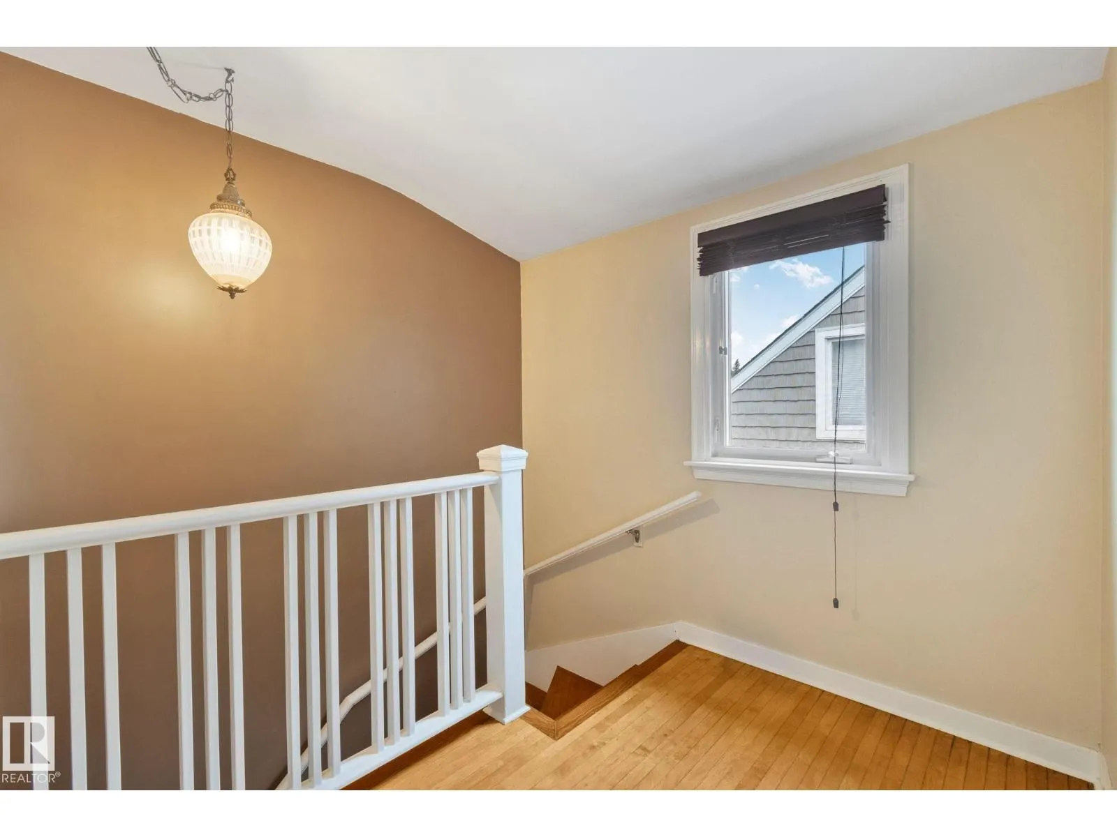10950 117 ST NW
