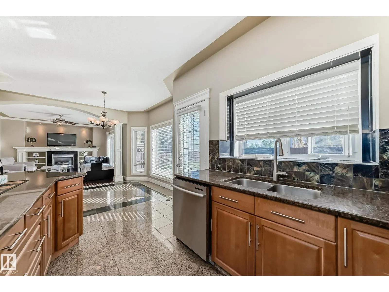 16104 136 ST NW