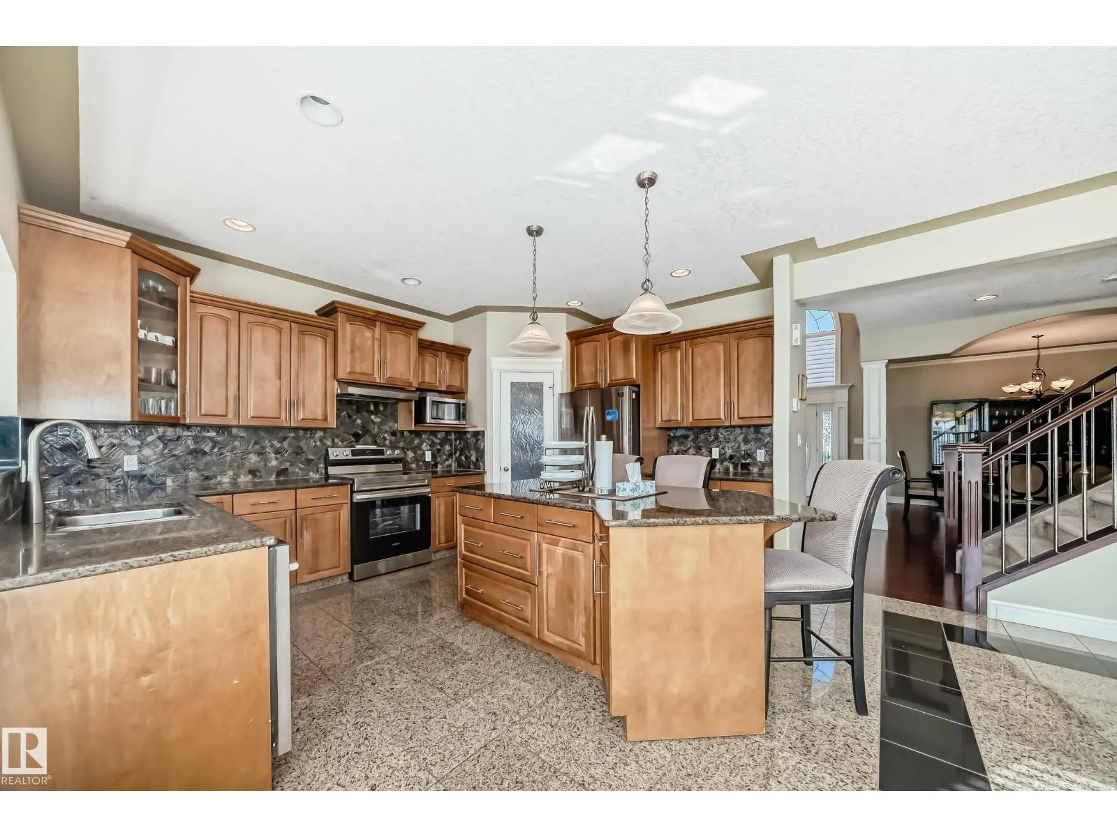16104 136 ST NW