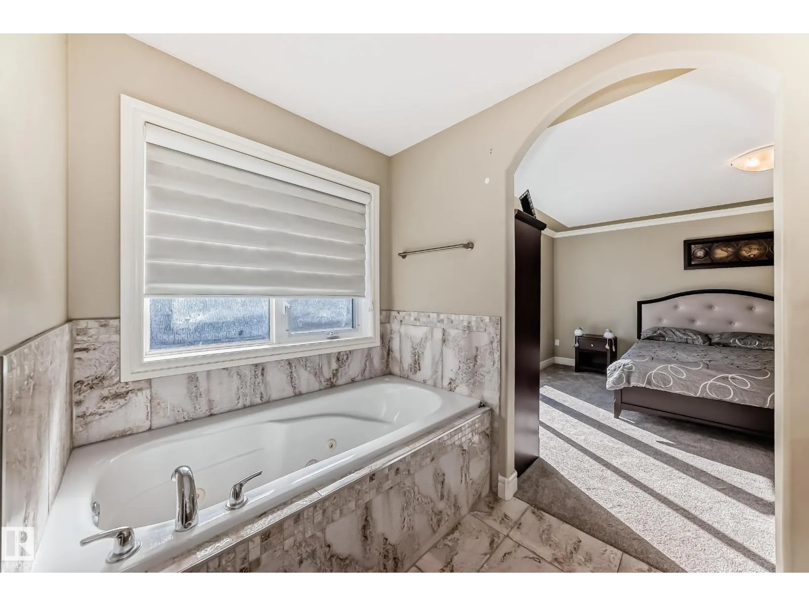 16104 136 ST NW