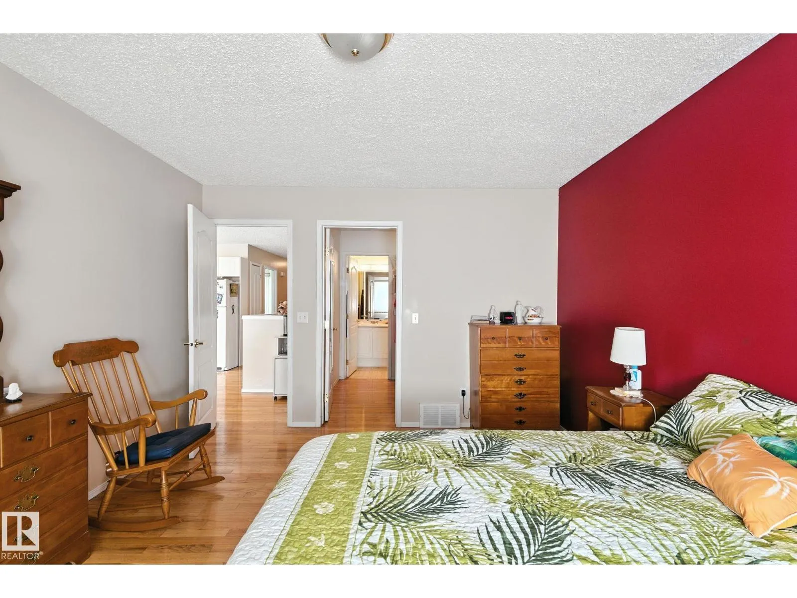 #2 14428 MILLER BLVD NW