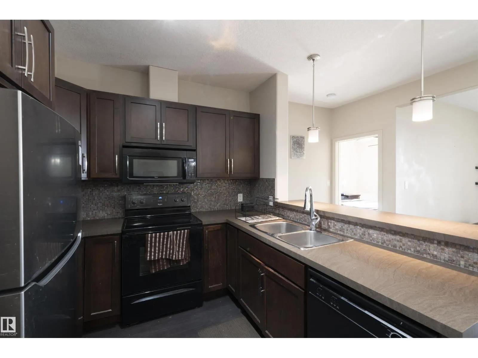#335 308 AMBLESIDE LI SW