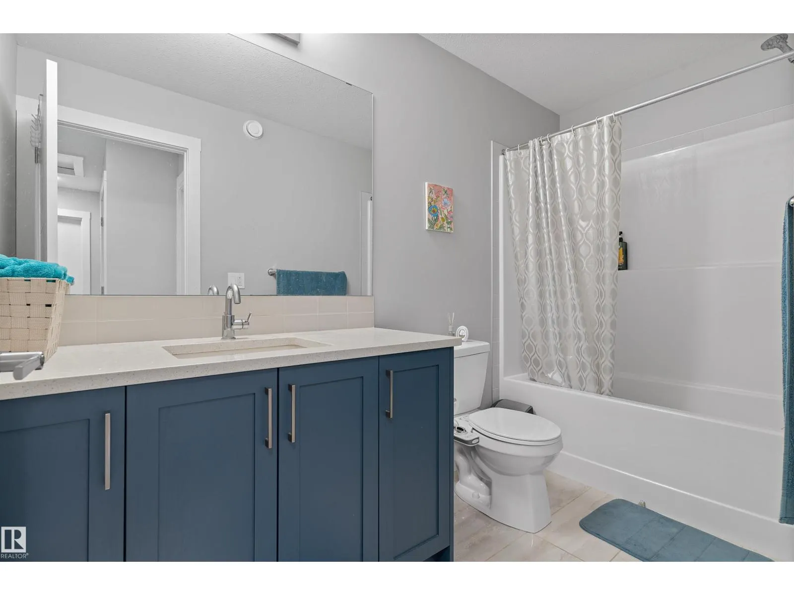 #70 6905 25 AV SW