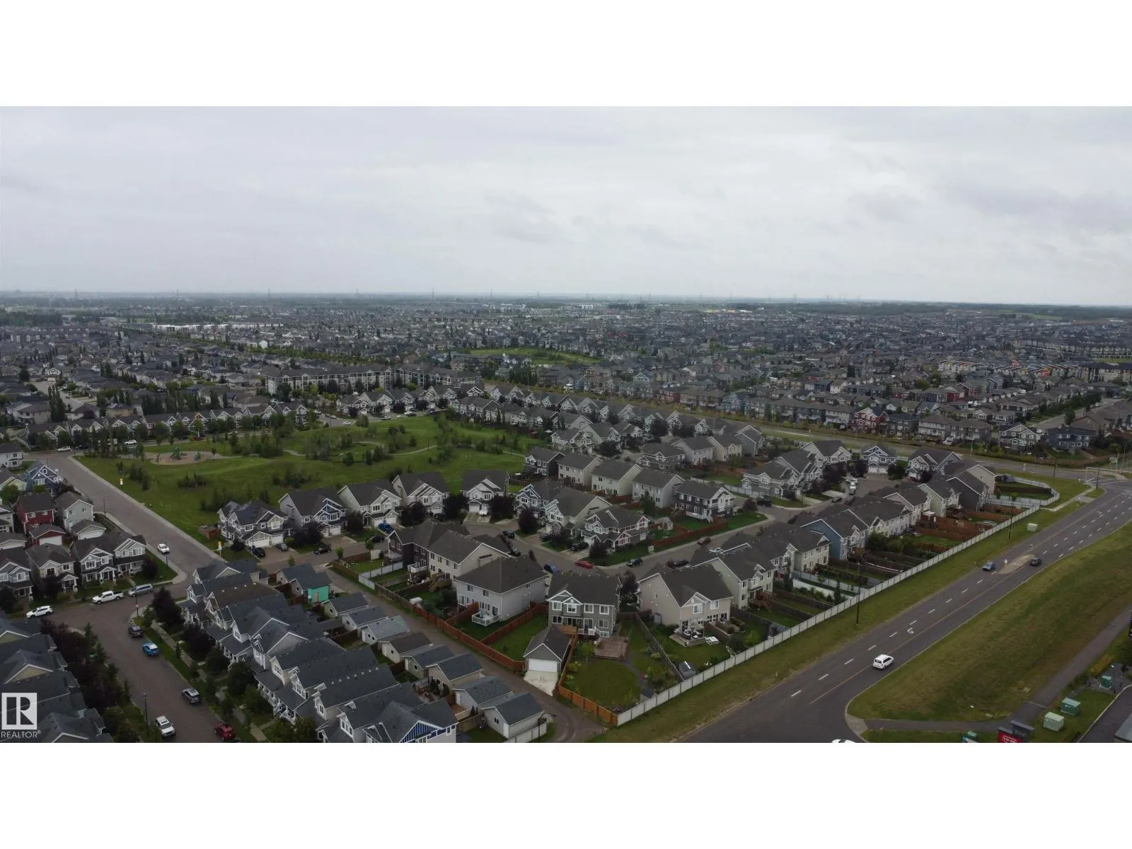 #70 6905 25 AV SW