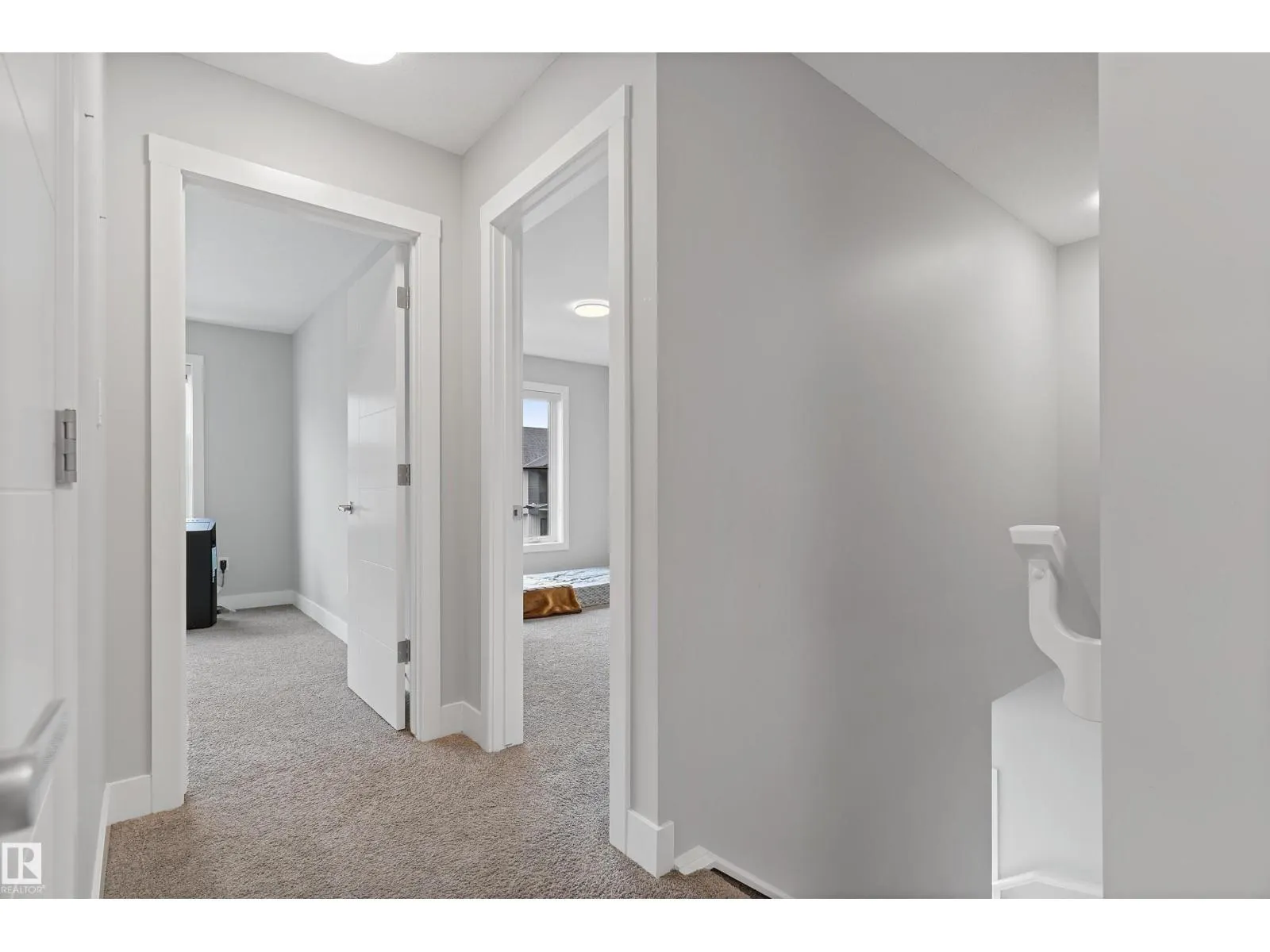#70 6905 25 AV SW