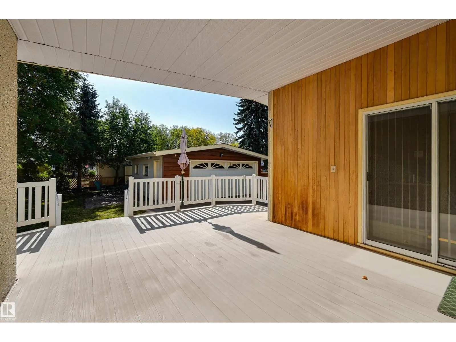 6211 148 AV NW NW