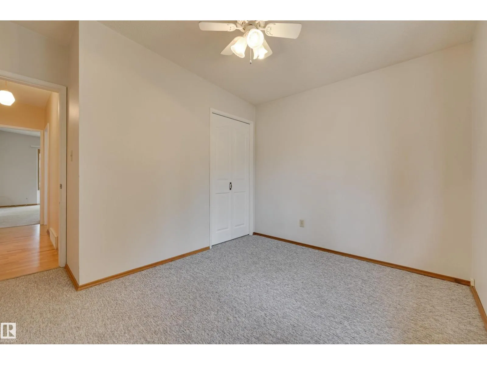 6211 148 AV NW NW