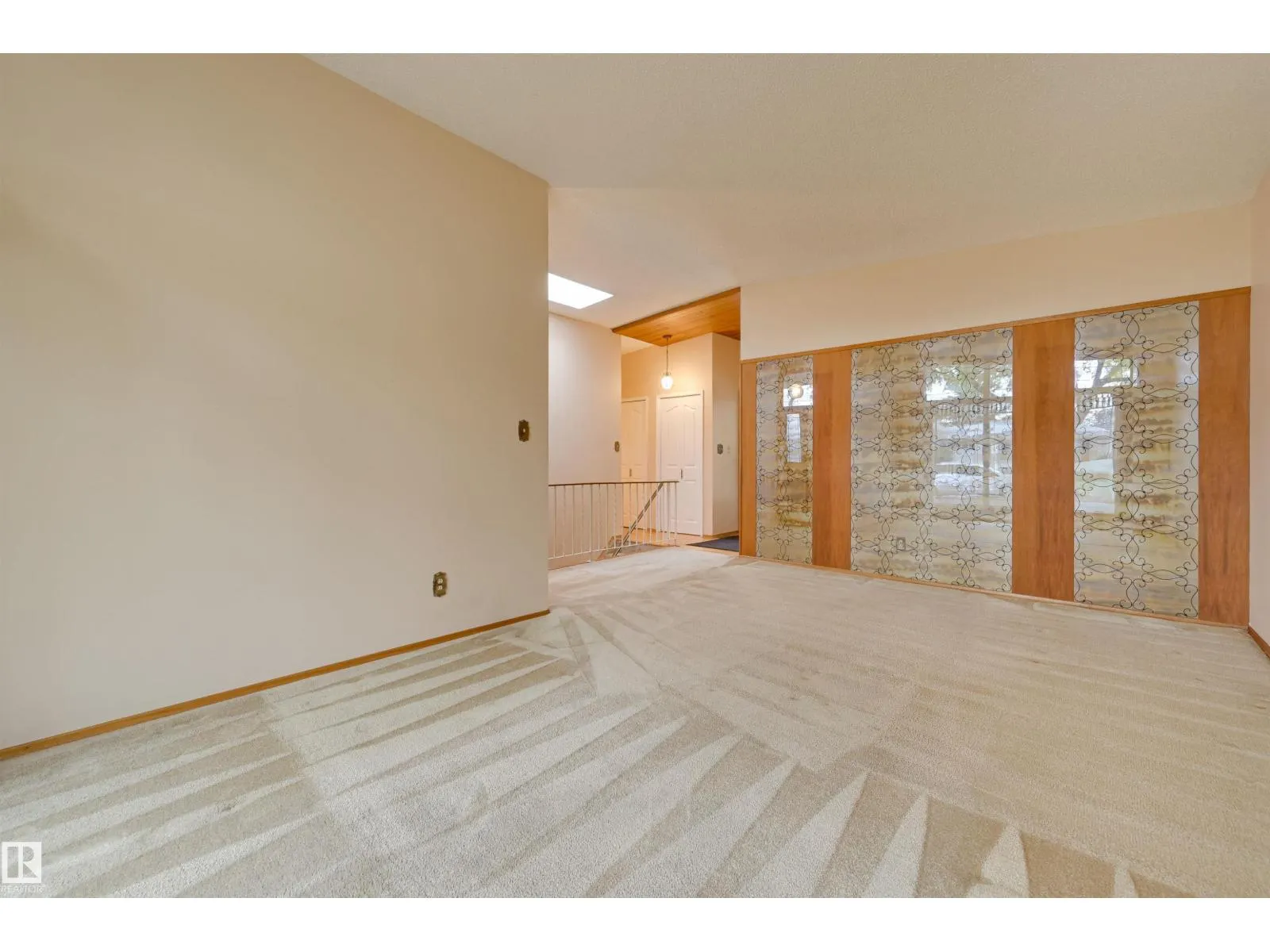 6211 148 AV NW NW