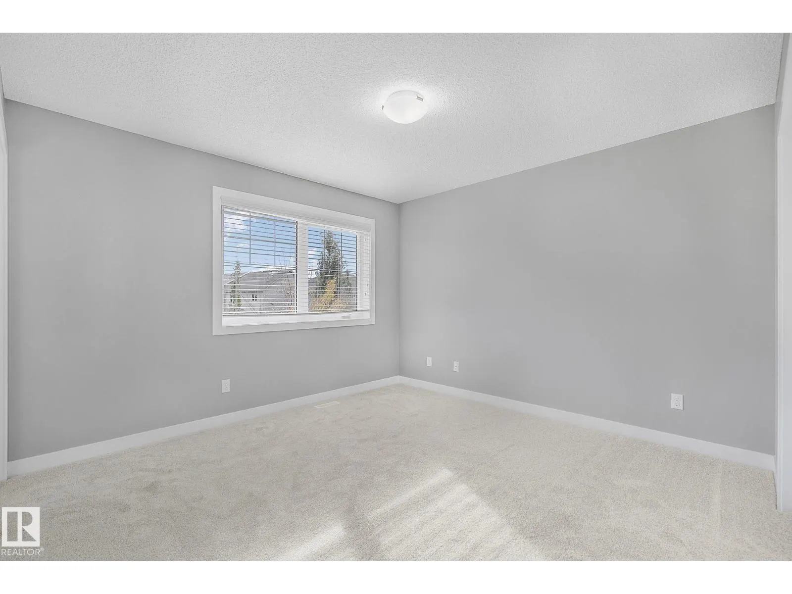 7388 EDGEMONT WY NW