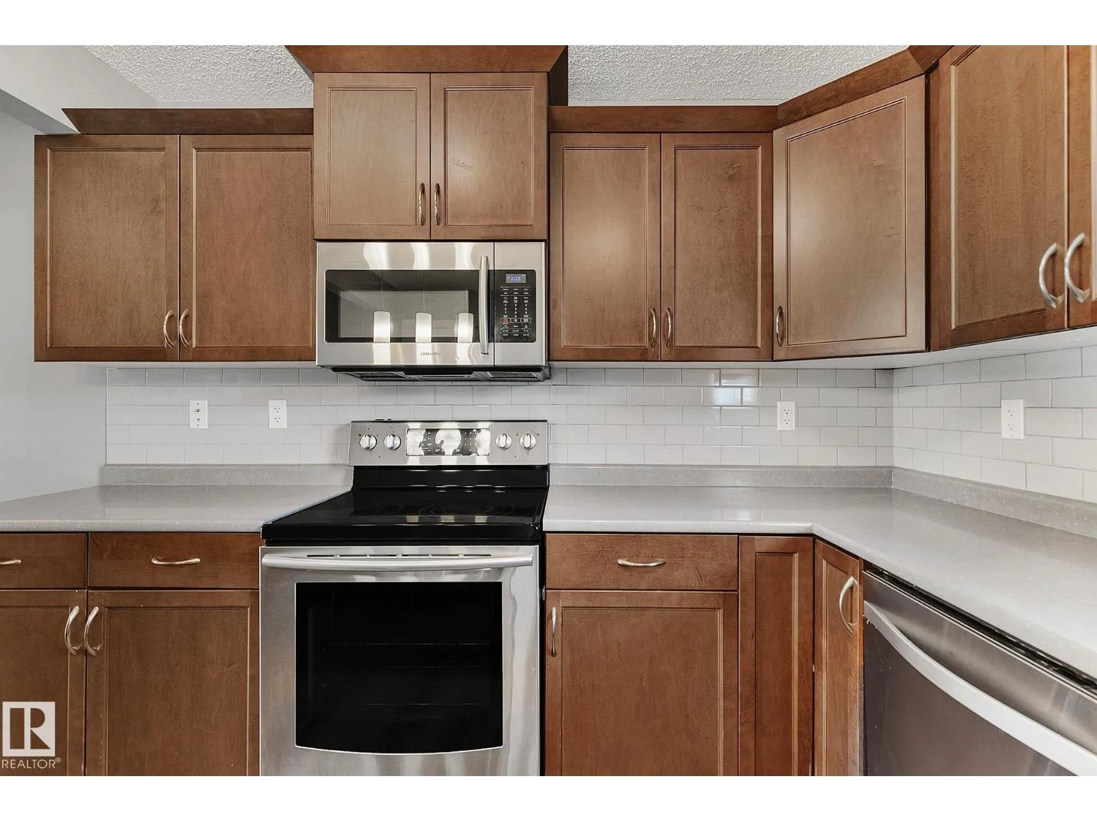 7388 EDGEMONT WY NW