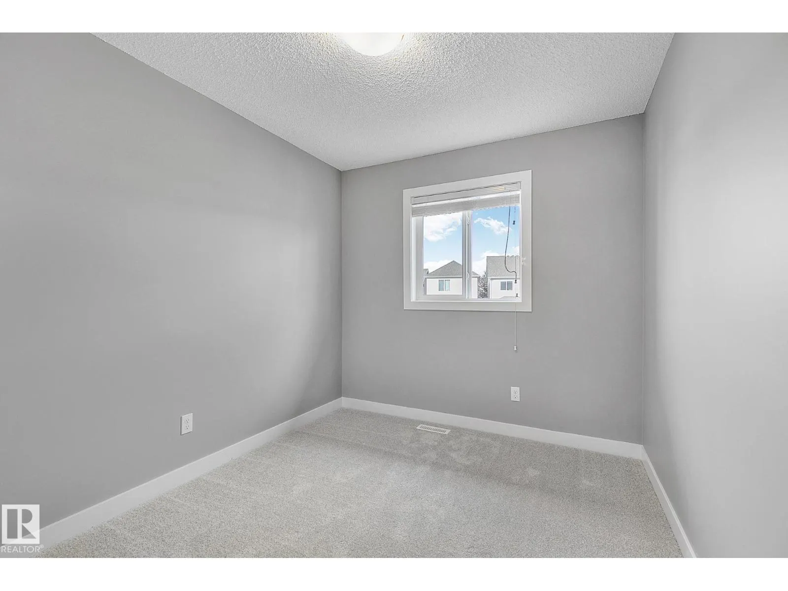 7388 EDGEMONT WY NW