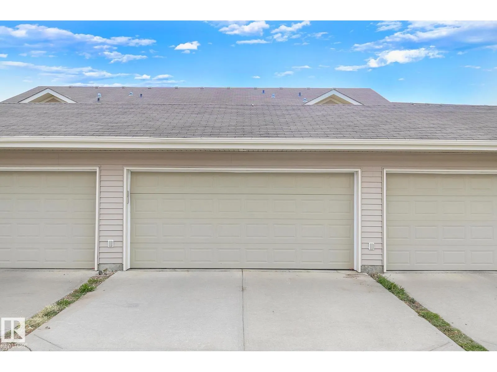 7388 EDGEMONT WY NW