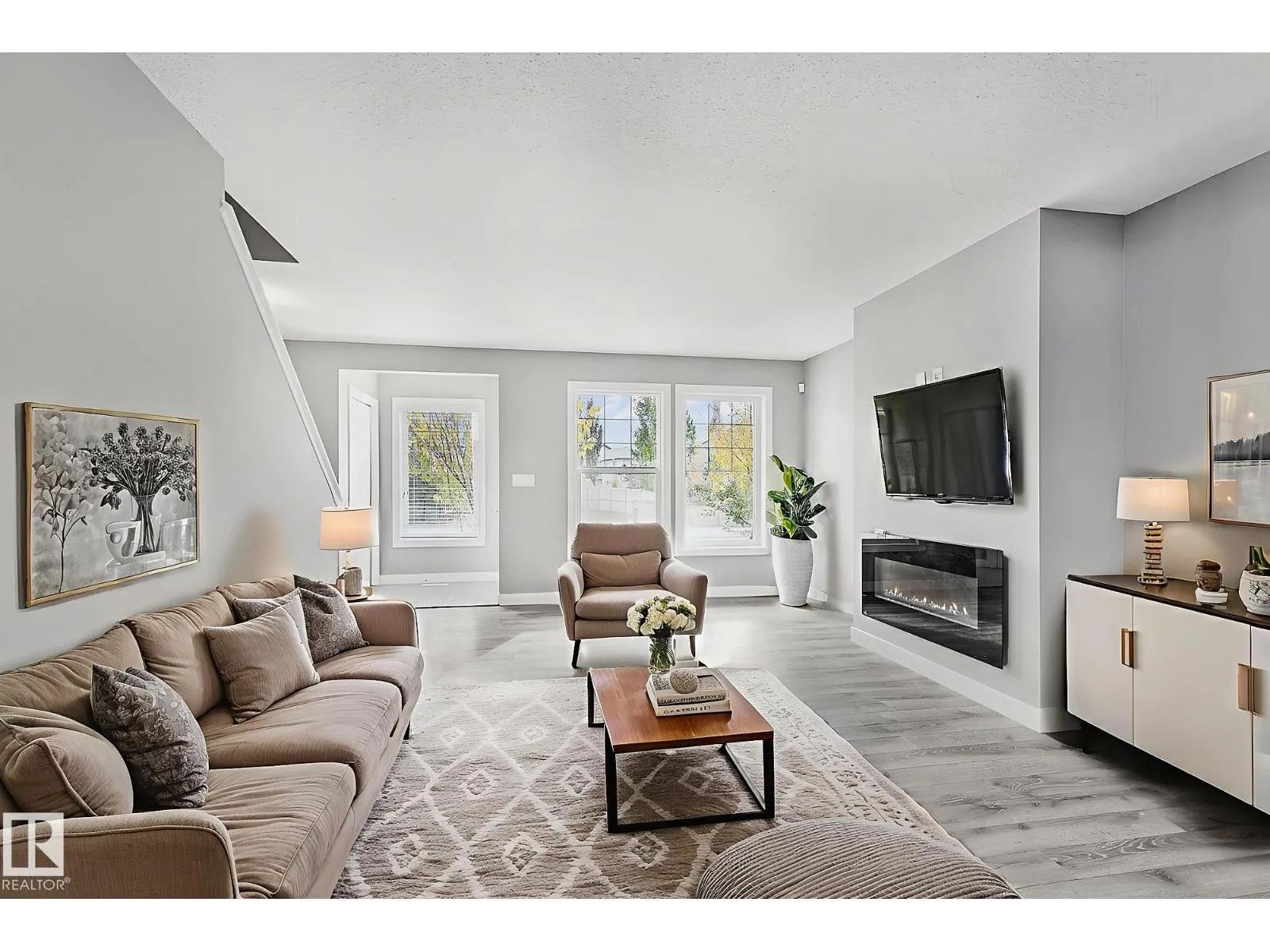 7388 EDGEMONT WY NW
