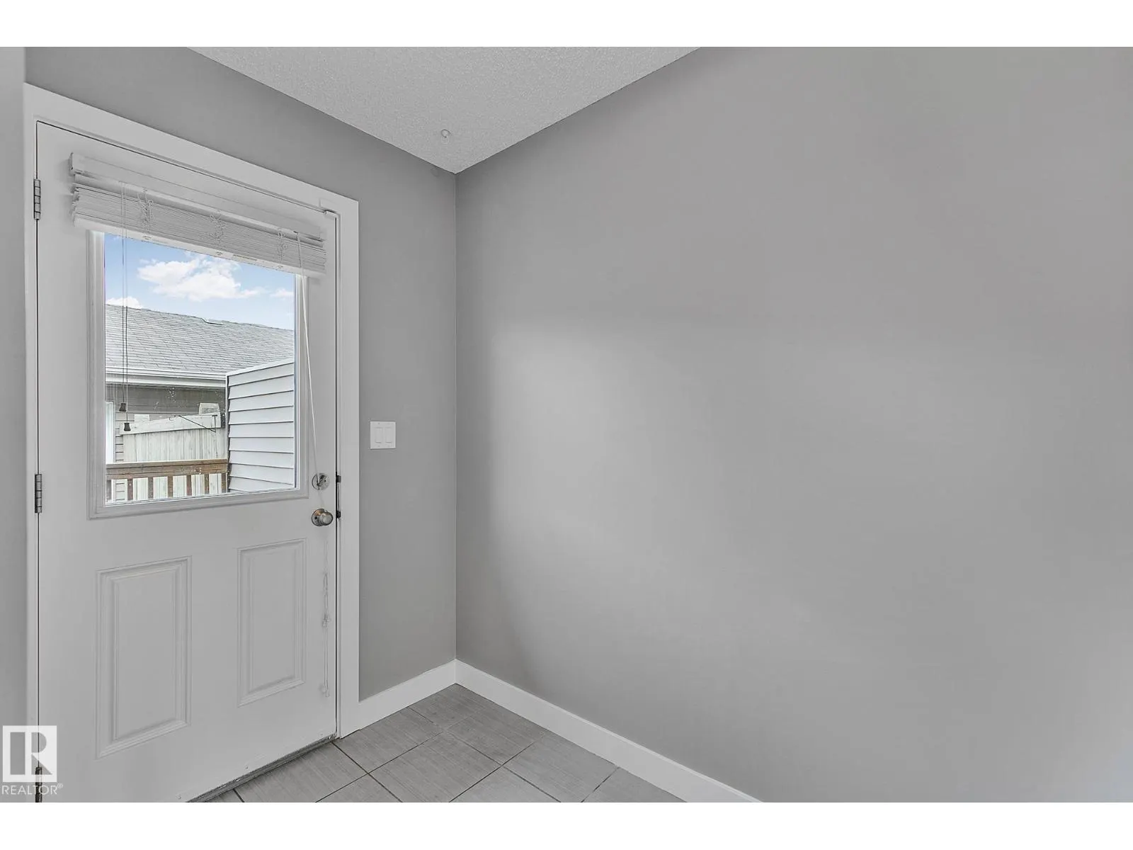 7388 EDGEMONT WY NW