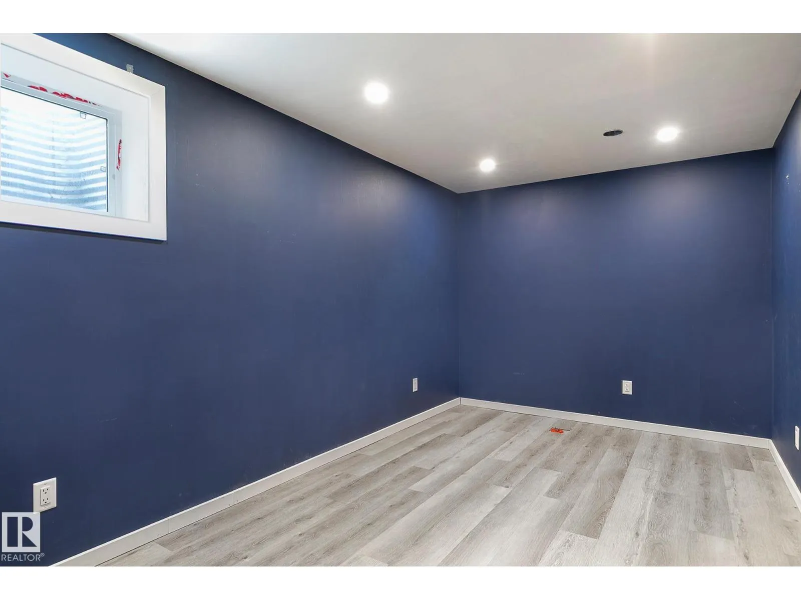 7388 EDGEMONT WY NW