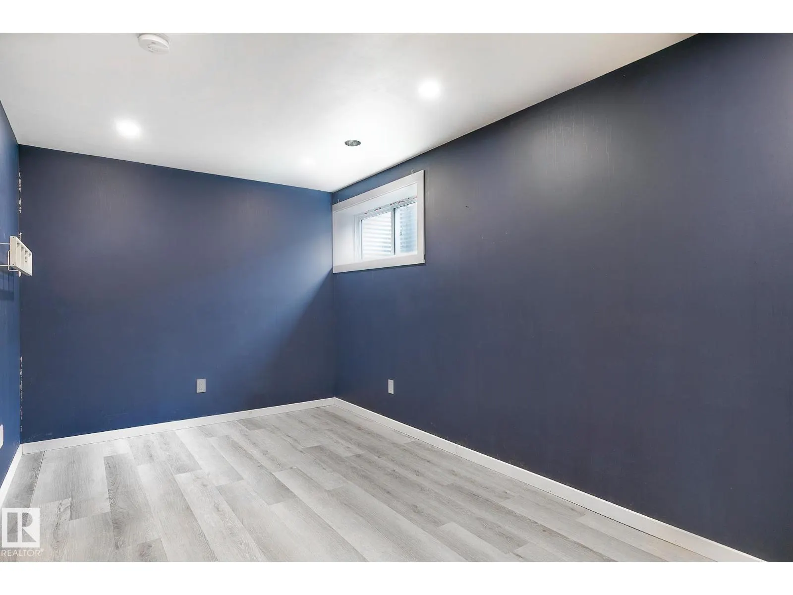 7388 EDGEMONT WY NW