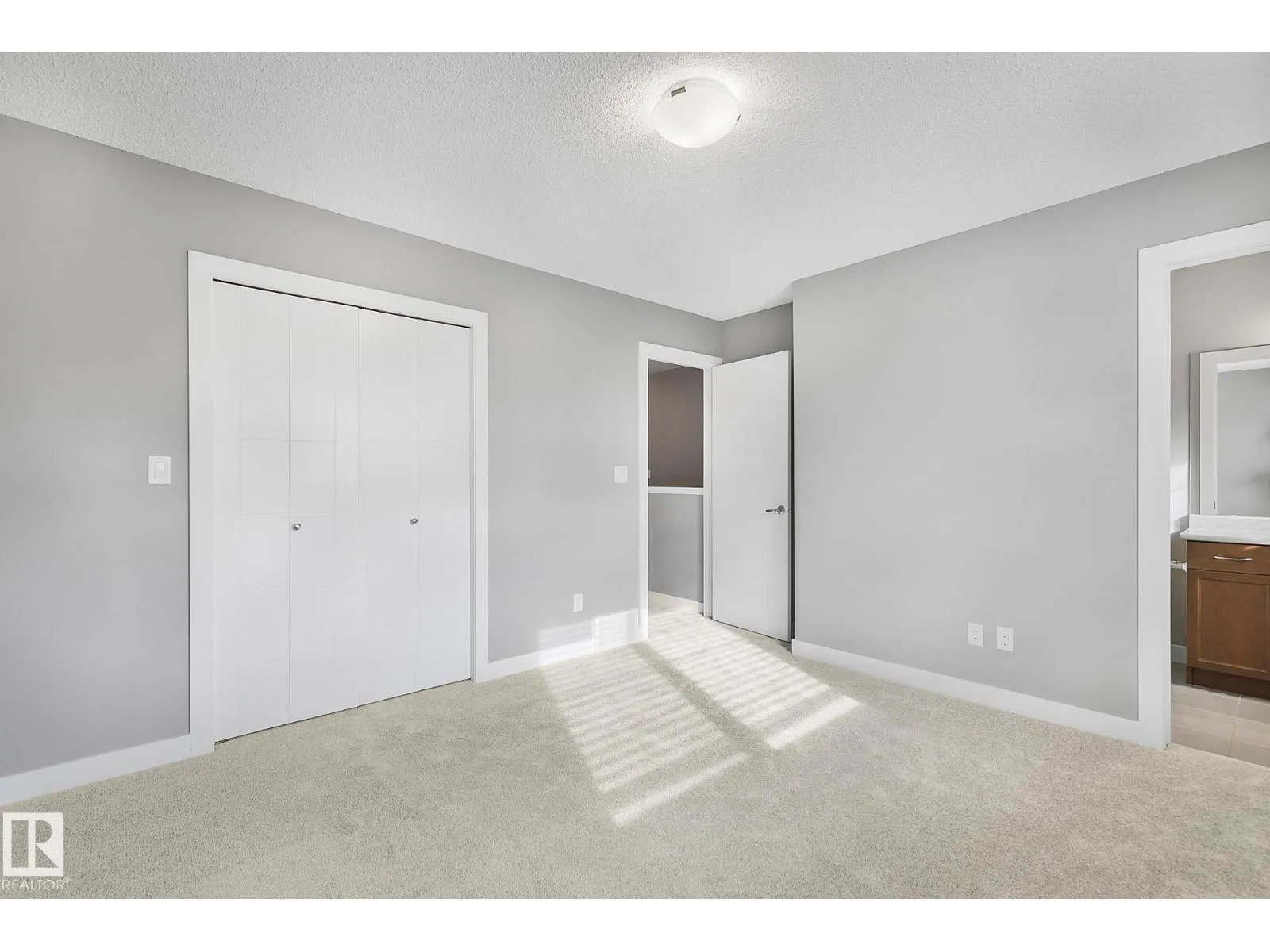 7388 EDGEMONT WY NW