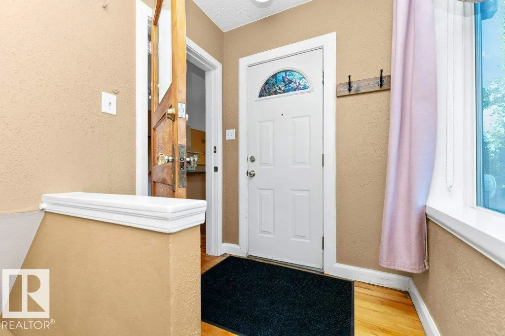 12308 86 ST NW