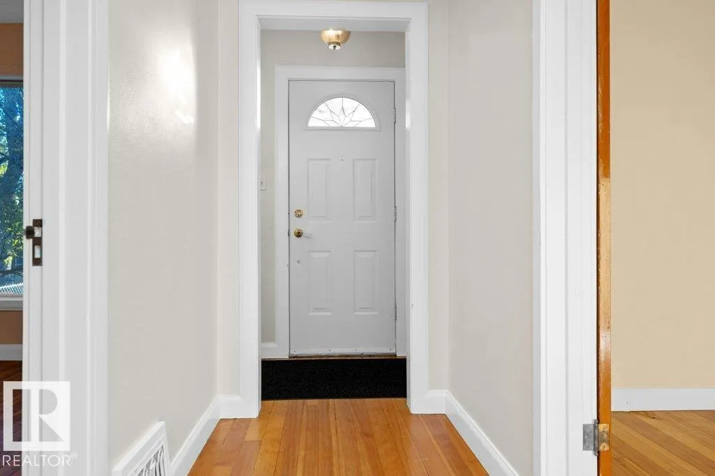 12308 86 ST NW